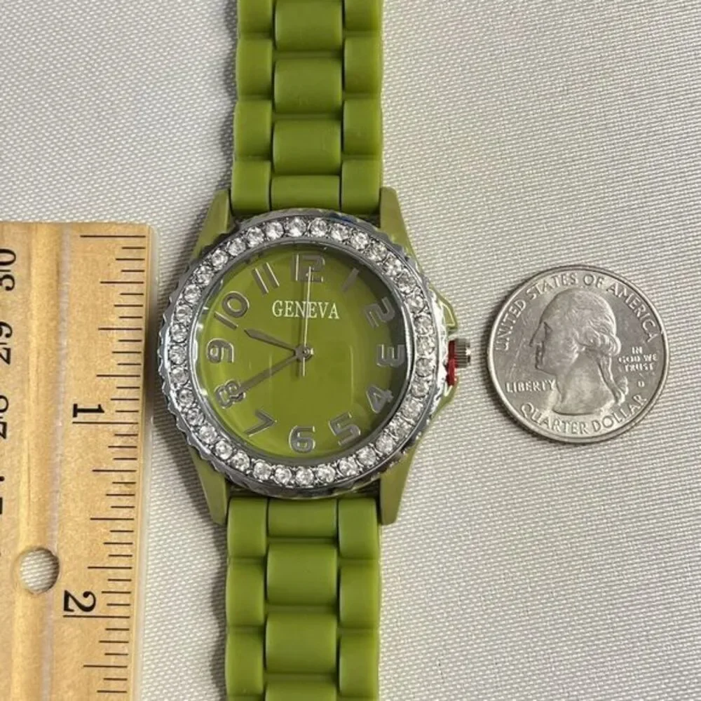 GENEVA 5573 Women's Watch Green Silicone Band Arabic Numerals Round‎ Face 9 in